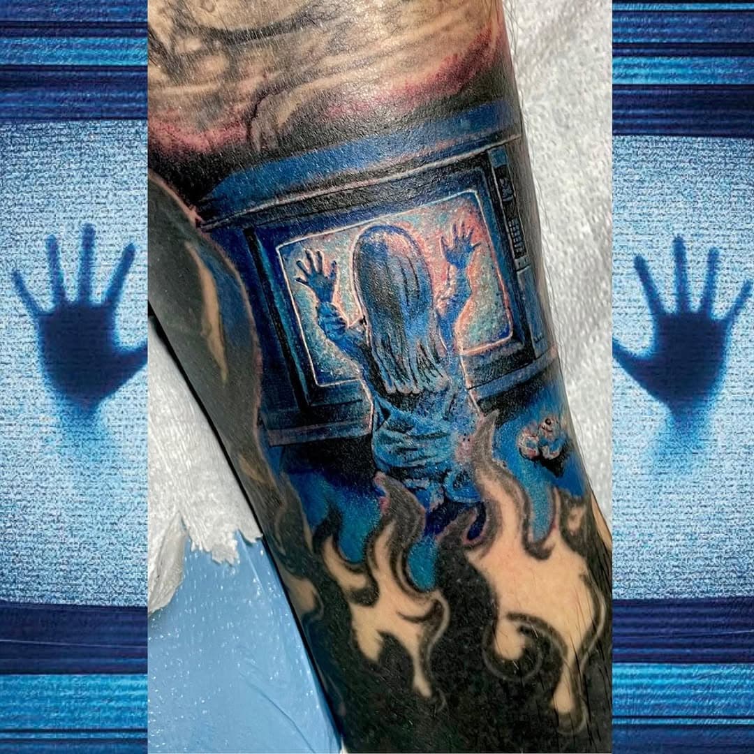 Fun Poltergeist piece I forgot to post.
.
.
.
.
.
#cherryhilltattoo #naplestattoo #naplesflorida #floridatattooartist #tattooartist #colortattoo #poltergeist #horrortattoo