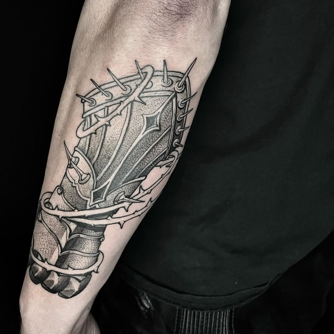 Gauntlet and sword for David’s thanks bud for getting tattooed. 
To make a booking email me on 
Georgemarsden1@hotmail.co.uk 
#gauntlettattoo #gauntlet #knights #armor #blackworktattoo #blackwork #blackworkers #blacktattooing #dotworktattoo #dotwork #stiplingtattoo #thorns #cardifftattoo #cardiff #strongholdtattoo #georgewmarsden @strongholdtattoo