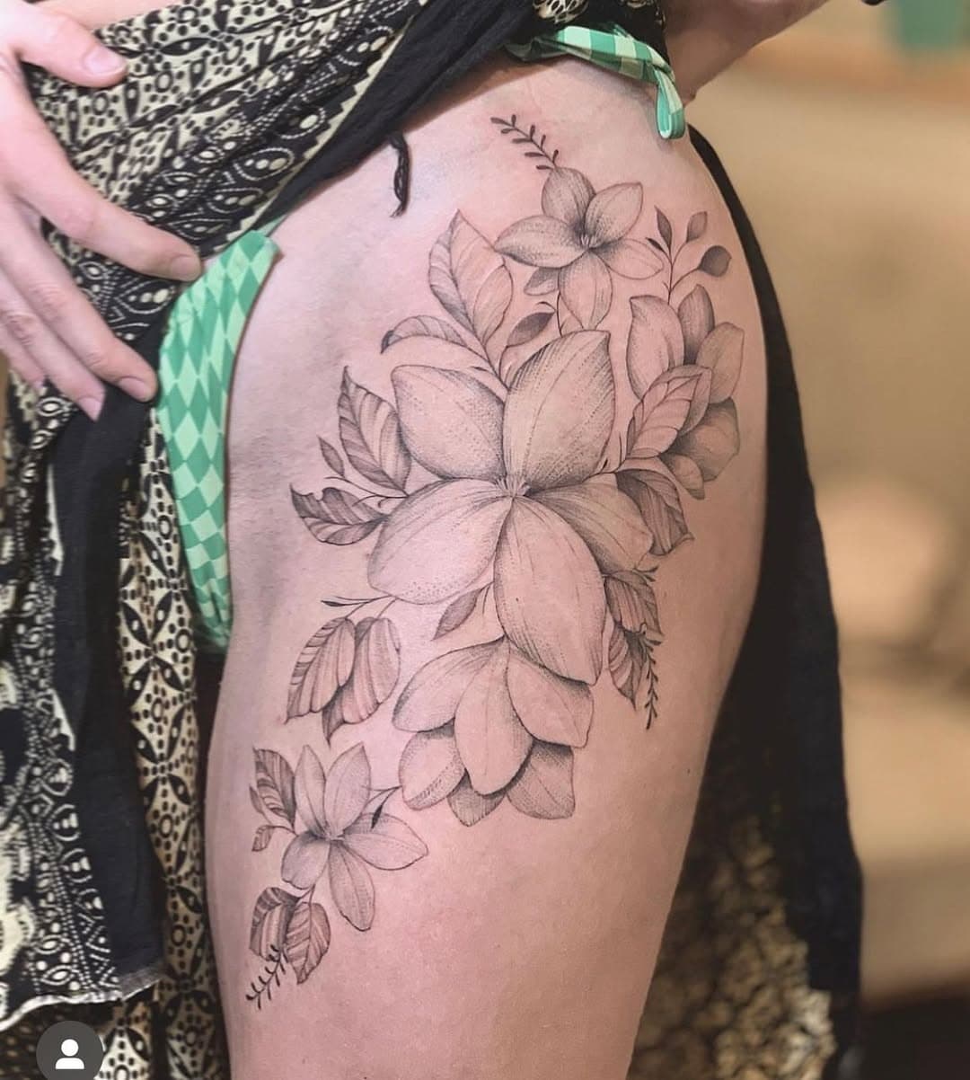 Beautiful fine line floral tattoo by @raftattoos !