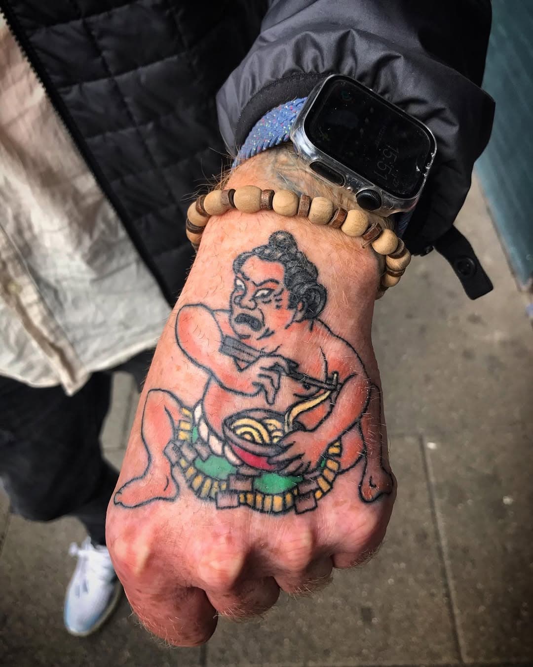 Sumo-Ringer bei der Kraftmahlzeit für den lieben Dirk :) 🍜 Gerne mehr von solchen Motiven!
#tattoo #oldschooltattoo #traditionaltattoo #sumo #sumowrestling #sumoringer #bremen #brementattoo #spiritofarttattoobremen