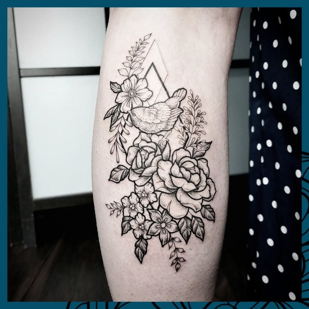 Pretty calf piece 💙 I have a few appointments left next month which are booking up fast. DM to enquire
#floraltattoo #calftattoo #birdart #birdy #prettybird #blackworkerssubmission #blackworkers_tattoo #blackwork #blackworktattoo #dotworkers #dotworktattoo #dotworker #dotwork