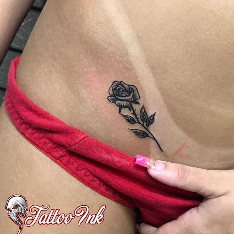 Minimalista 50%off..✅ 

segunda a sábado 
hrs:⏰ 11:00 as 21:00 
#Tattoo
 #Tatuagem
 #Brasil
 #Manaus
 #ManausAm
 #ManausBrasil
 #tattoospain #espanha🇪🇸 
 #tattoomadrid #tattoobarcelona 
 #art #europatattoo 
 #likeforlike
 #like
 #like4like 
#tatuadormanaus #tatuagemmanaus #tattoomanausink #tatuadoramazonas #tattooinkmanaus #tatuadorbrasileiro #tattoowolrd #melhordemanaus #melhordemanaus❤️ #manausamazonas #tatuagemmanauscity #tatuagembrasil 

 #tatuagemsexy #tattoosex