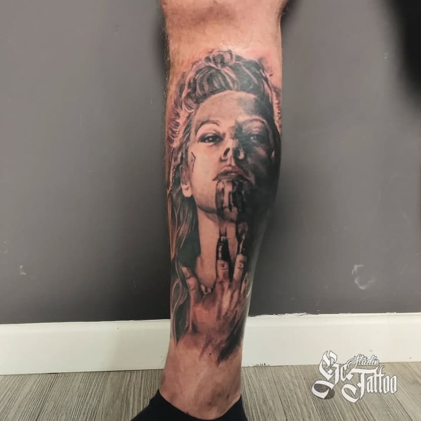 PEDAZO de Lagertha!! Otro currazo de @tellootattoo
.
Citas e info al ☎️682445012☎️
. 
Vamooooooos!!
@gctattoo_studio
@balm_tattoo
. 
. 
#tatuajes #tattoo #ink #tattooart #tattooartist #tattoolife #inktattoo #tattooink #madridtattoo #vallecastattoo #tattoodesign #inklife #tattoolove #inkstagram #ensanchedevallecas #lagertha #lagerthatattoo #vikings #vikingstattoo #realistictattoo