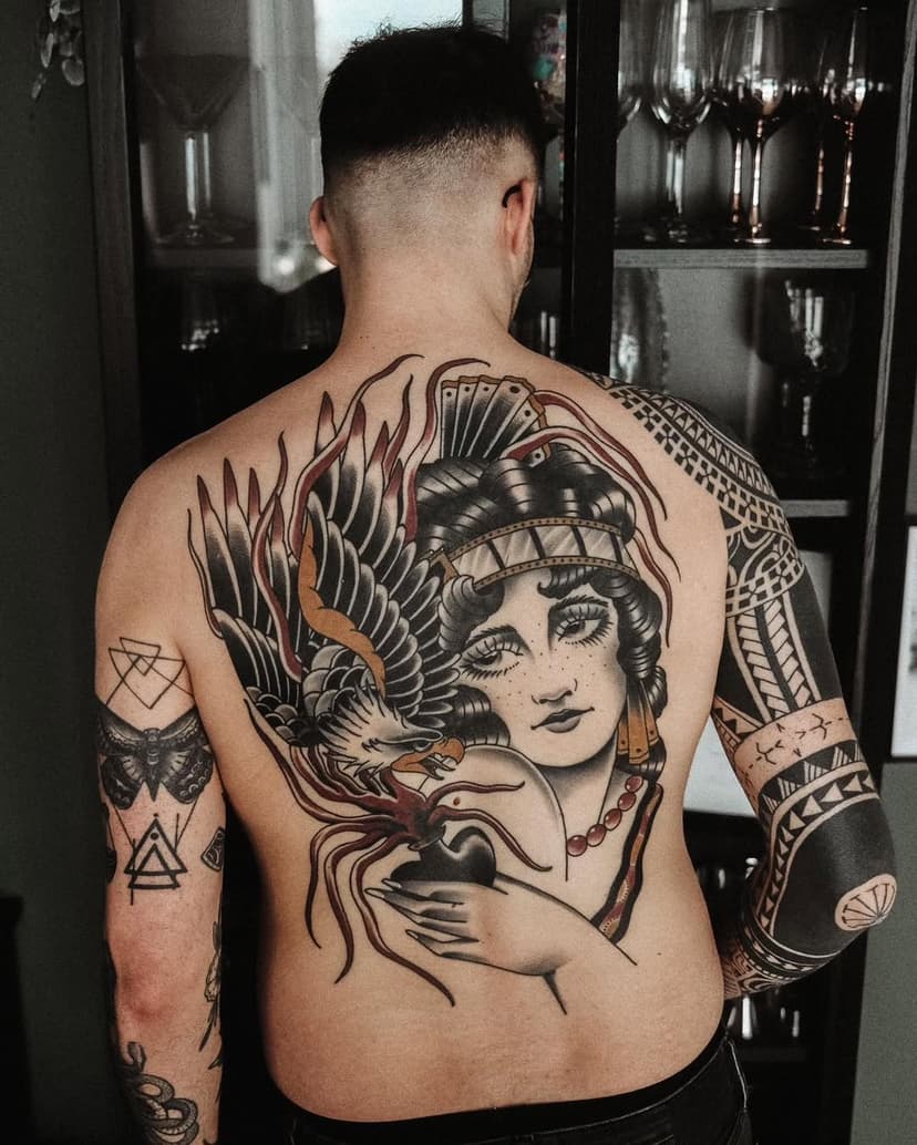 • Healed back front @patrickhessfotografie  done in 2 sessions •

#traditionaltattoo #tradworkers #traditionaltattoos #backpiecetattoo #ladyheadtattoo #oldworkers #solidworks #düsseldorf #dankubin #balmtattoogermany