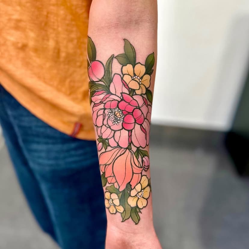 ✨Scar cover up florals✨🌼 ________________________
⠀⠀
@onefivetattoo 
www.onefivetattoo.co.uk