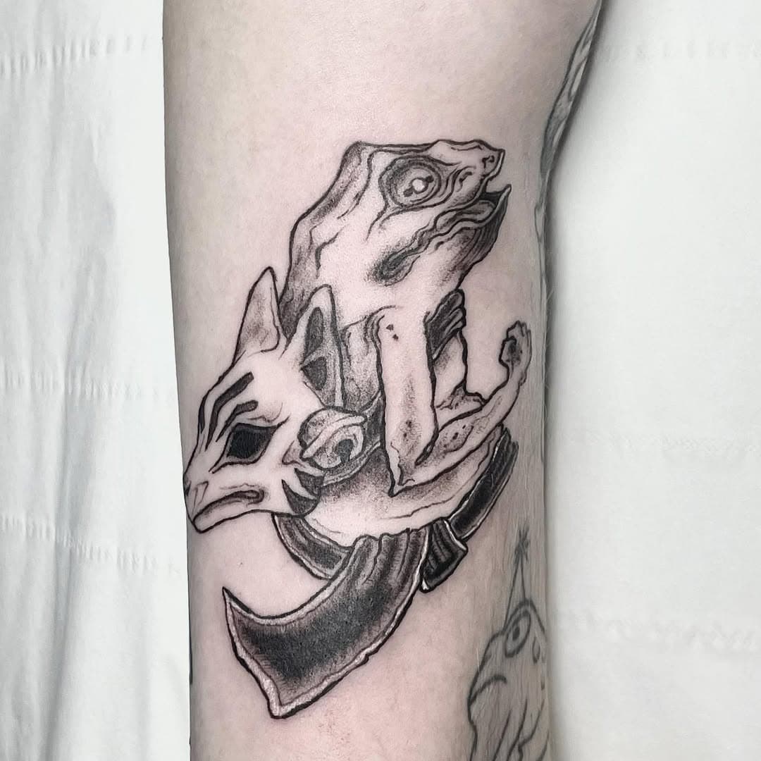 Froggy Kitsune

Apologies for the radio silence on here, last week was a hell of a week 😅 but I’m back now!

#froggy #frogtattoo #frogtattoos #kitsune #kitsunemask #kitsunetattoo #kitsunemasktattoo #japanesetattoo #japaneseart #blackwork #blacktattoo #blacktattooart #darktattoo #darktattooart #bristoltattoo #bristoltattooartist