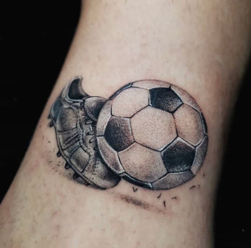 ⚽️ 4cm x 6,5cm ⚽️

Essence Tattoo Studio ⚓️