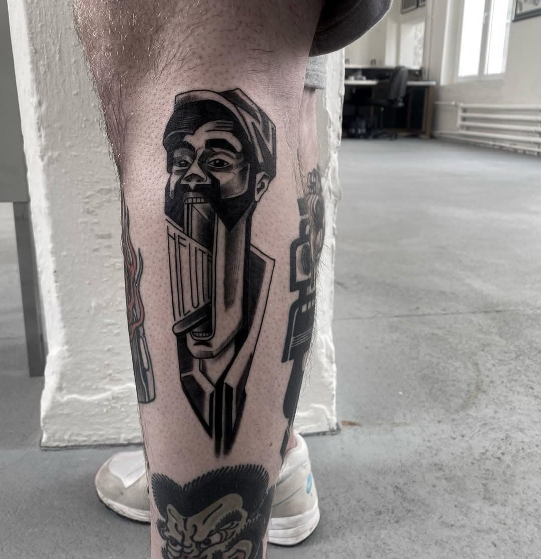 @generanchwood 
#forgottenhopetattoo #pforzheim#blackandgreytattoo 
#fuckingfunnyday