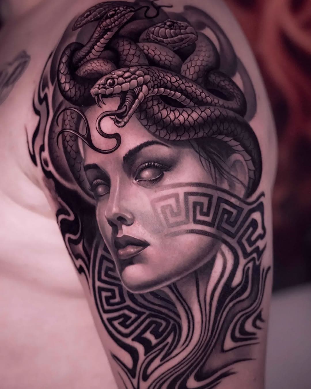 the first Part of a greek mythology armsleeve is done. i'm already looking forward to continue. thx @dvd_lc_thrs 🤙
#saarlandtattoo #inkedman #tattooman #blackandgreytattoos #tattoolife #tattoostyle #tattooideas #tattoolove #instatattoo #germantattooers #germantattooartists #sleevetattoo #bestrealistictattoos

Used:
@magicmoon_tattoo_supply
@inkbooster
@worldfamousink
@cheyenne_tattooequipment
@stencilstuff

@ink_art_gallery
@best_inked_saarland
@tattoolifemagazine