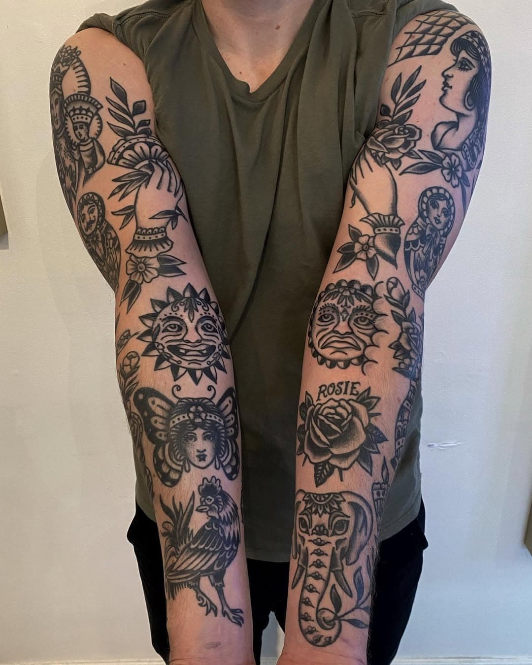A few more pieces to the puzzle for Tim, back in Toronto for a quick trip at @undermythumbtattoos . I really tried to make it through the majority of the waiting list but it just wasn’t possible in one trip. We fit as many people in as we could and more just to try and make it work but I’m sorry if I missed you this time around. I will be back! 

.

.

.

.

.

.

.

.

.

#tattoos #blackwork #darkartists #btattooing #blackworkerssubmission #blacktattooart #blacktoptattooing #bright_and_bold #classictattoos #oldschooltattoo #traditionaltattoos #traditionalartist #oldworkers #sleevetattoo #backtattoo #bestoldschool #vancouvertattooartist #classictattoo #floraltattoo #londontattoo #berlintattoo #blacktattoo  #traditionalink #traditionaltattoo #flashpainting #vancouver #vancouvertattoo #topclasstattooing #tattoosnob #tattooflash