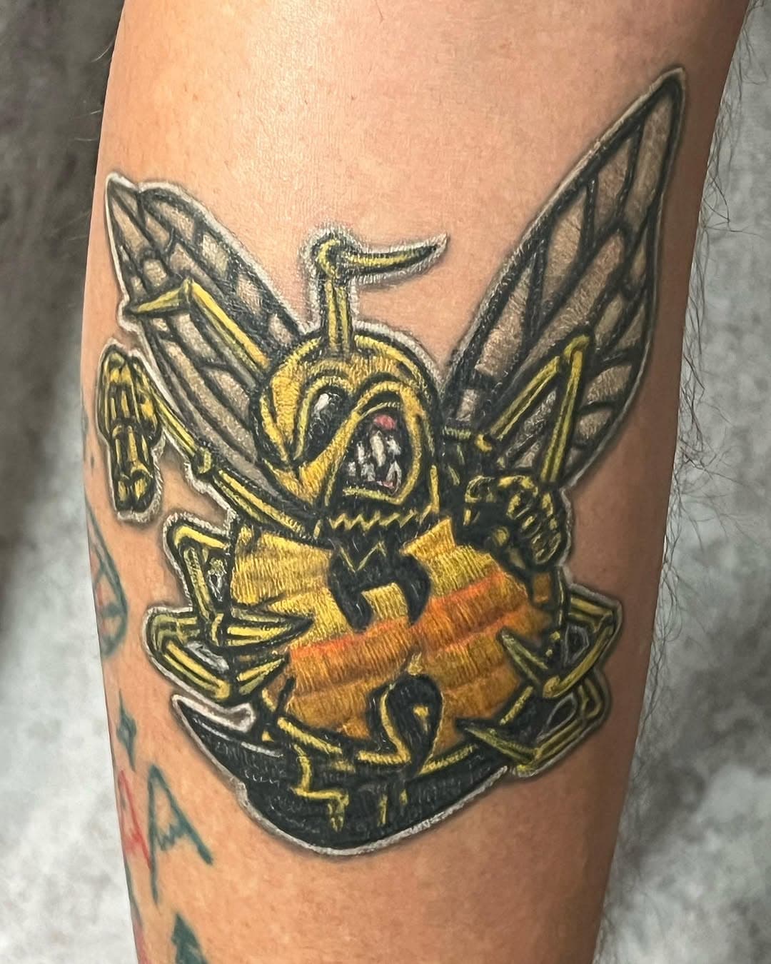 Fully healed tattoo! Stitched patches are a lot of work, but look totally awesome! Tattoo by @jesseneese #killabee #killabees #wutang #wutangclan #wutangforever #embroidery #embroideryart #patchwork #patchtattoo #tattoo #colortattoo #bee #beetattoo #hiphop #music #musictattoo #nuclearink #nuclearinktattoo