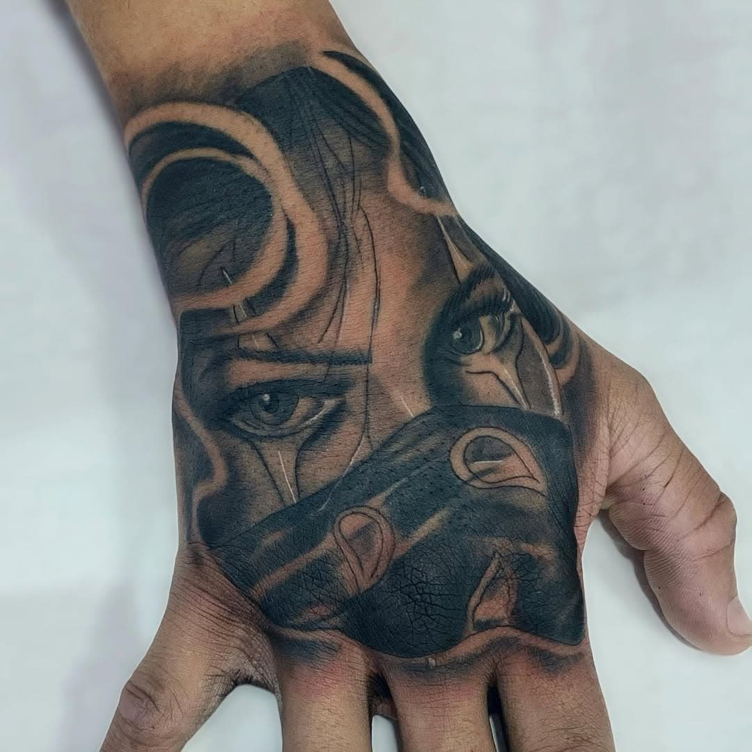 🖋️aquele realismo na mão 🖋️

#tattooart #tattooartist #tattooink #tattoolife #tattoorealistic #realismotattoo #tattooporelas #tattoopalhaçamexicana