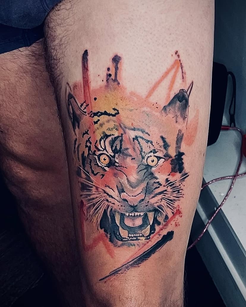 Merci Yannou 😎 @yannlebriand 
Adoption d’ une aquarelle que j’ai réalisé cet été.
Vivement notre prochaine date 😁😁😁 

Merci pr votre soutien les amigos 😇😇😇

Et merci @kevlb9 pour la semaine de dingue en Bretagne. 😎😎😎 
Realise chez @buzztattoorennes 

#ghys #leghys #breizhtattoo #rennestattoo #liontattoo #abstractart #abstracttattoo #tattooartist