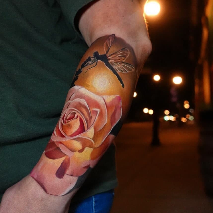 I’m looking for one beautiful human to get tattooed this Wednesday, early. *Nov 1st*
Probably a rose. Or something small. 

Why you ask? 

Because I want to do the first tattoo in my new store layout 😍
It will be way discounted. Only a 5 hour slot. It can be small small. Or take up the whole 5 hours. 
I’m looking for someone to share this moment with 🙋‍♀️

It’s important to me. To feel this new space :) separate from my huge pieces! A warm up, as you may say. 

Message Kelsey with your ideas! 
@kelseykolors