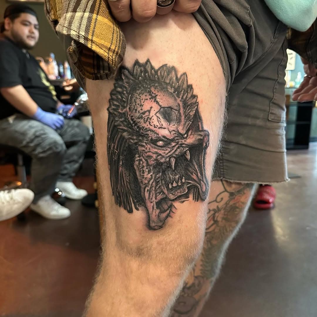 Lucy you son of a bitch. 💪🏼 

Always on the hunt for new clients and new projects! 😋 Send me a message or click the link in my bio to book an appointment, I usually reply within 24 hours! 🖤 
Looking forward to seeing you soon! 

Always made with love @feelgoodtattoostudio 🥰🌸 

#houston #houstontx #houstontattoos #houstontattooartist #houstontattooartists #tattooartist #houstontattooer #houstontattooers #houstontattoostudio #houstontattoostudios #realism #predator #avp #schwarzenegger #blackandgrey #blackandgreytattoo #blackandgreytattoos #cooltattoos #menstattoos #menstyle #tattooshop #tattooflash #tattooart #tattooideas #thightattoo #willis #willistx #houstontx #eadohouston #theheightshouston #memorialhouston