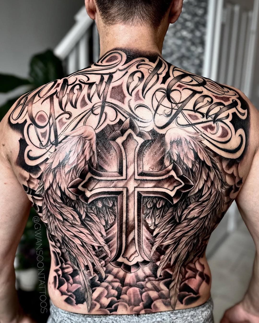 This is by far the largest 1st tattoo on a client we’ve done! Full back piece cross with wings and custom letterings. Parts healed and fresh. Thanks for your trust and sitting like a champ Carmen! 🙏🏼 _________________________________________________ 
Follow us @gwansoontattoos ✍🏼 Artist @jina.gwansoontattoos 
_________________________________________________

☎️ 1-416-909-9055
📩 info@gwansoonleetattoo.com
🖥 www.gwansoonleetattoo.com
_________________________________________________ 
.
.
.
.
.
#gwansoontattoos#tattooofinstagram#blackandgrey#tattooaddict#tattooartwork#tattoooftheday#tattoolife#tattoomodel#tattoostyle#skinart#tattooideas#tattooart#tattoolove#tattooinspiration#torontoart#torontoartist#mississauga#toronto#brampton#torontotattoo#mississaugatattoo#tatuaje#tattooidea#femaleartist#타투#fullbacktattoo#crosstattoos#wingstattoos#letteringtattoo#backtattoos