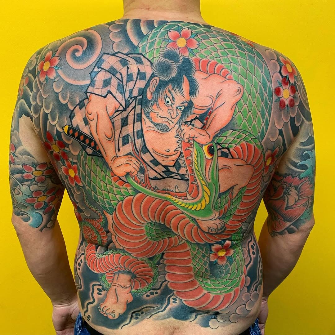 Back piece by @dickie_williams 

#portsmouthtattoo #japanesetattoo #backpiecetattoo #casadiablotattoo