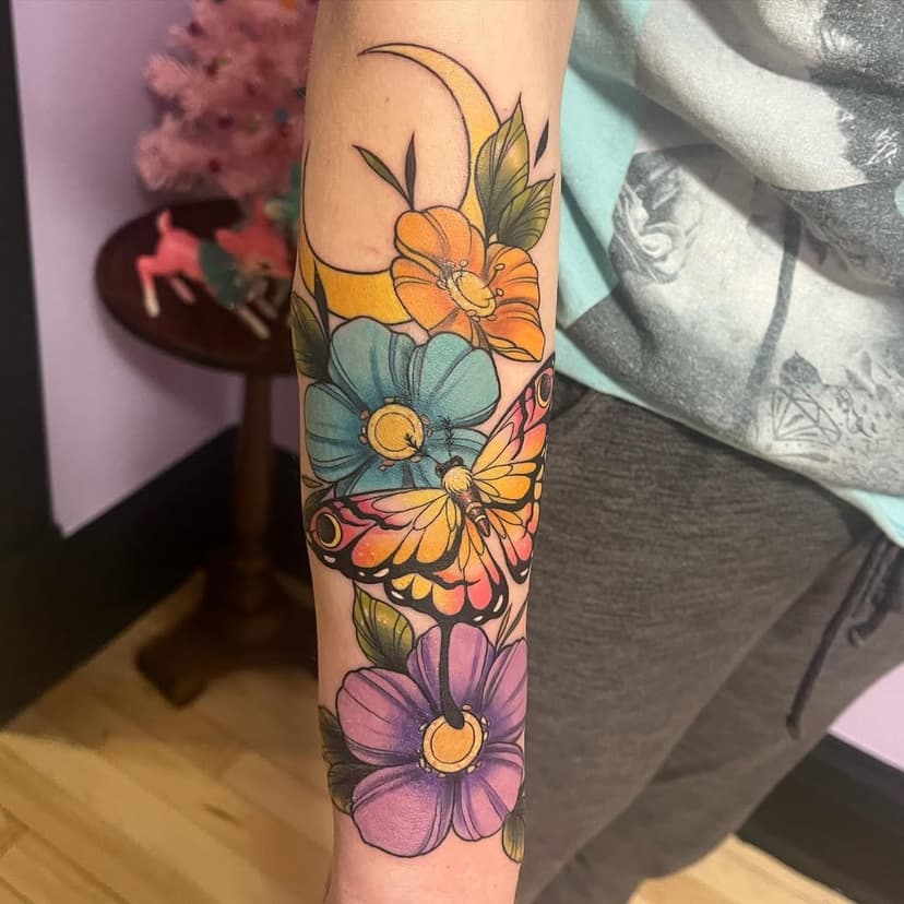 I 💖 tattooing bugs of all kinds. Thanks for hanging out with me all day and sitting so well, Jaidyn! ✨✨ #bugtattoo #butterflytattoo #mothtattoo #floraltattoo #colortattoo