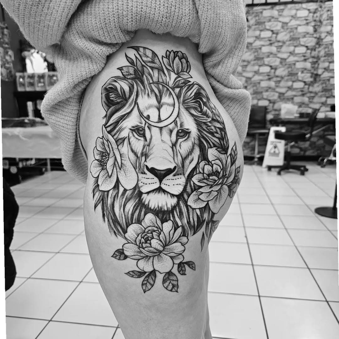 Lion ,moon and florals
Hip hugger

Finished yesterday @12thdynastytattoostudio 
💥💥💥

Custom fitted to flow and accentuate the figure,We making gucci for the skin...
invest in yourself💯

Huge thanks Shauna 🙏🏽❤️

#tattoolife #tatuagem #tattoo #tatuagemfeminina #tattoo2me #tattoos #blacktattoo #blackandgreytattoo #blackandgreytattoos #prettytattoo #liontattoo #bngink #bngsociety #bng #bnginksociety #bngtattoo #blackandgrey #blackandgreyallday #12thdynastytattoostudio #swindon #swindontattoo #potd #newtattoo #girlswithtattoos #new #tenerifetattoo #finelinetattoo #guccifortheskin #investinyourself