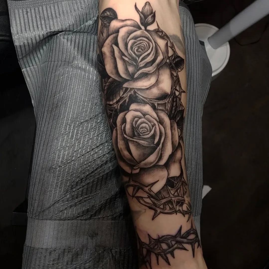 Lovely set of roses by our resident tattoo artist @jediartist_ink. Dm for booking.

#tattoo #bnginksociety #blackandgrey #tattoos #sandiego #pacificbeach #thingstodoinsandiego #fyp #love #photooftheday
