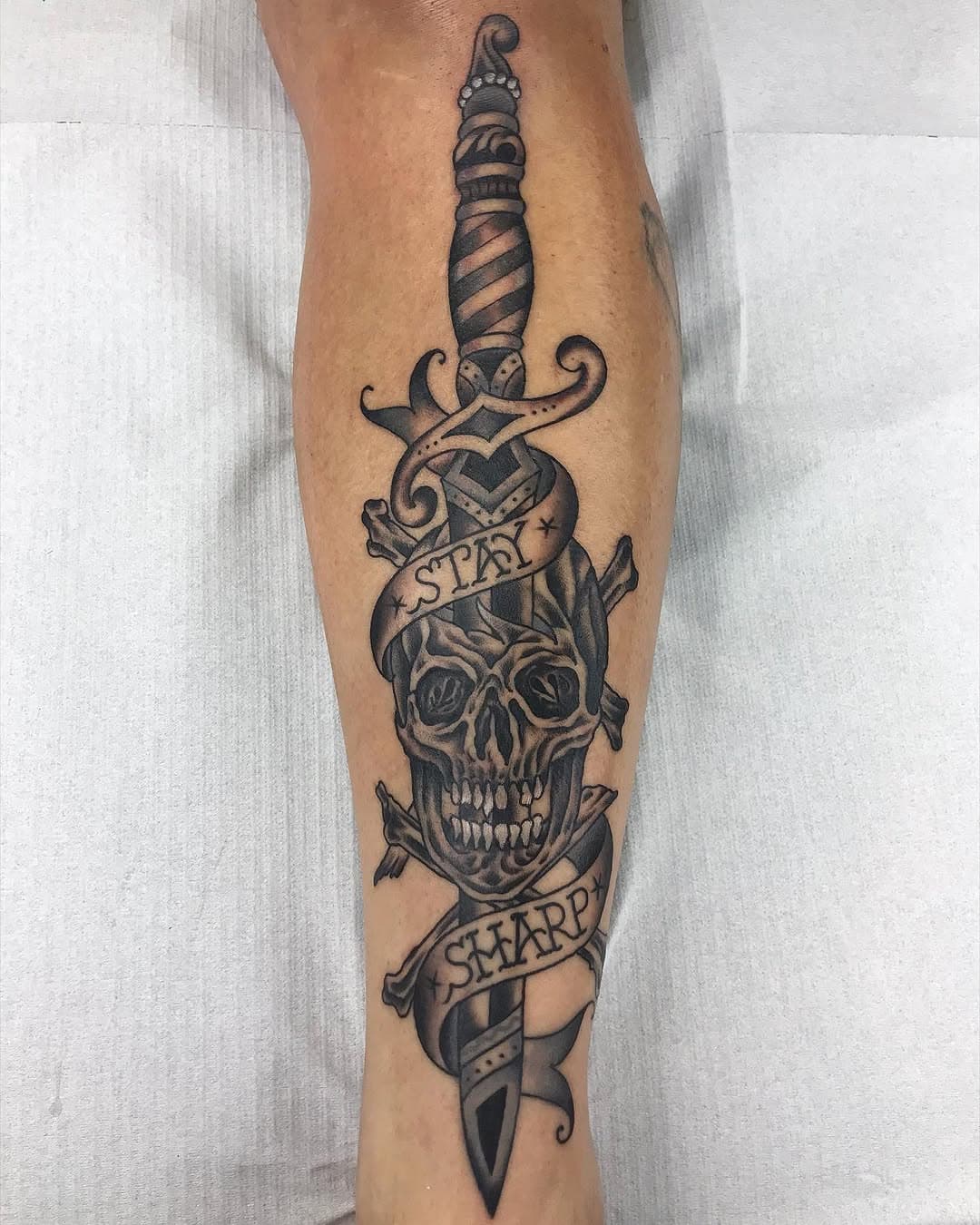 #tattoo #tattoos #skullanddagger #blackandgreytattoo #tattooart #tattooartist #traditionaltattooing #tattooing #skull #dagger #sofia #sofiahardcoretattoos #staysharp