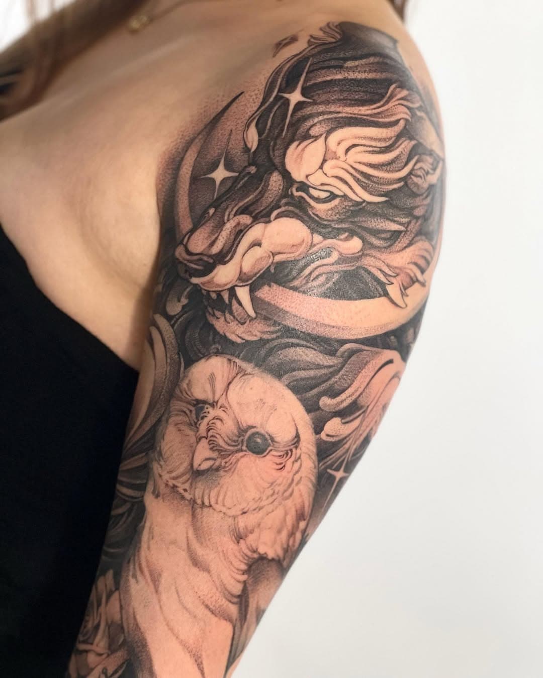 Worked on this sleeve years ago and finally had the chance to finish it! Smash that subscribe button to see MOOOOORRREEE🔥🔥🔥 lol open for spring summer bookings :)