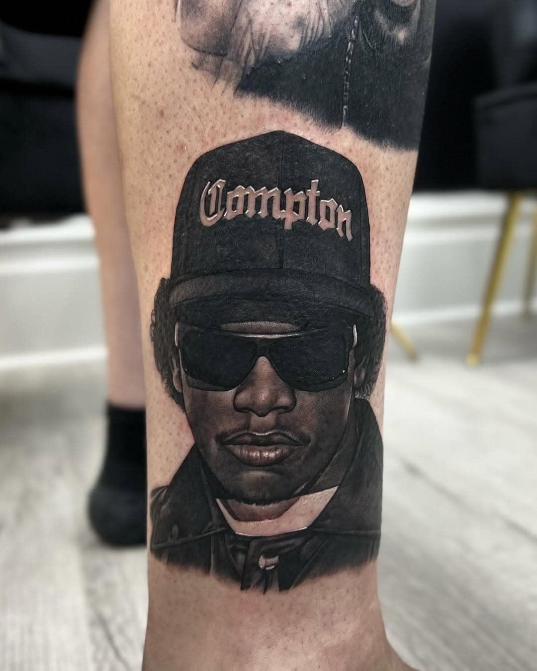 Eazy-E. Thanks for looking! Done using the best @boundbychaos
@nucleartattoo @nucleartattoosupply @fkirons @hivecups @hivecaps @empireinks @snailtrailstencilgel 
#boundbychaos #kayossink
•
•
•
•
•
•
#visaliatattoos #visalia #tularetattoos #tattoo #tattoos #inkeeze #ezdermdefender #fkirons #solidink #empireinks #snailtrailstencilgel #papacartridges #papatattoo #nucleartattoosupply #hivecups #hivecaps #blackworkgloves #nucleartattoo