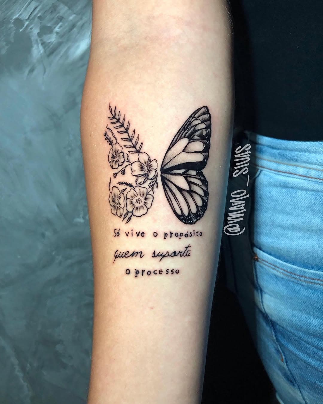 🦋 SUPORTAR O PROCESSO🦋 

Mais um trabalho para a fiel cliente, muito obrigado novamente @lima_juliana14 , até o próximo trabalho 🫶🏻

_____________________________________________

#tattoo #butterfly #butterflytattoo #girlstattoo #tattooist #motivaçãotattoo