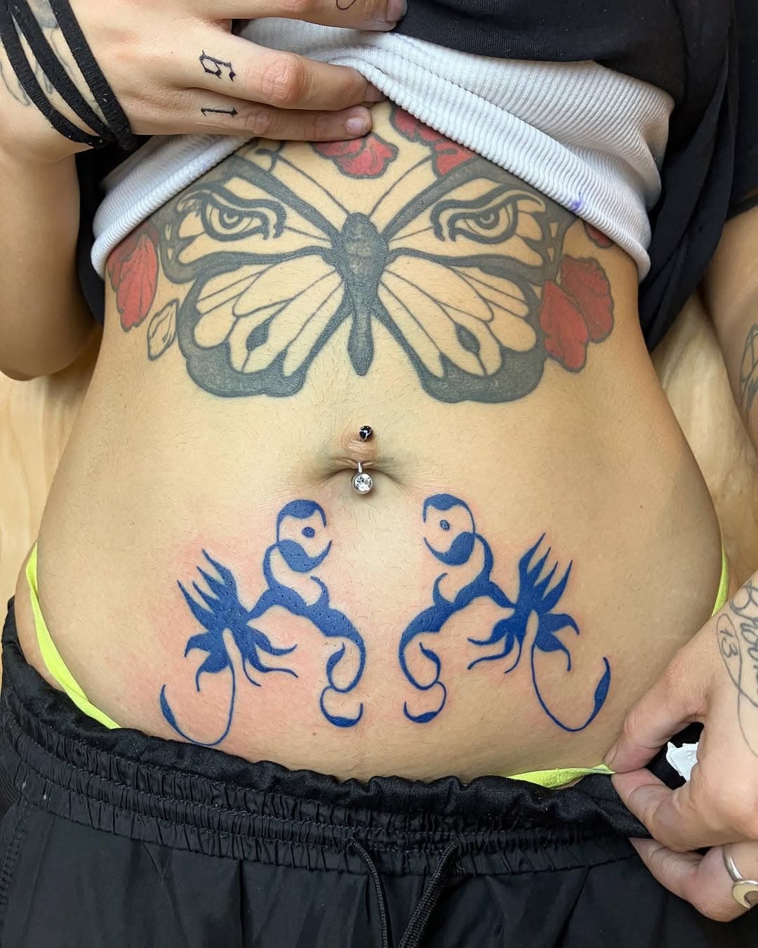 Phoenix Spirit protection for sweet nelly 🤎🌀

This piece is to represent courage and strength to find you’re path 👍🏾on this long road.

#phoenixtattoo #abstracttattoos #machine #tribaltattoos #bluetattoo #nyctattoo