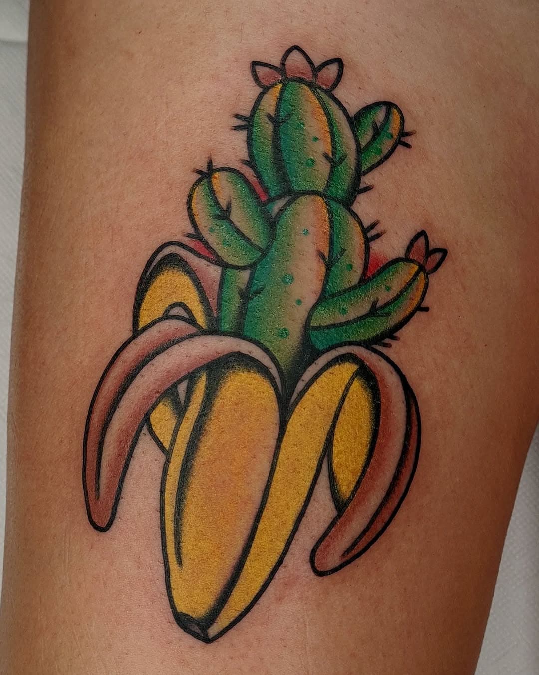 BananoKaktus
To ten konkursowy 👌👍
___________________________

#tattoo #tatuaż #bananatattoo #tattoos
#art #ink #traditionaltattoo #classitattoo #kwidzyn #grudziądz #gdansk #oslo #toruń #lillehammer #grubykruk 

@traditionalartist
@neba.pl @neba.pro
@best_oldschool 
@traditionaltattooink
@polandtattoos