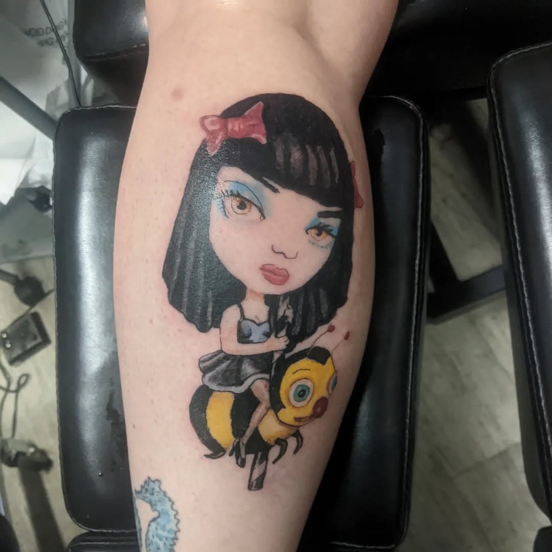 I did this tattoo in September of 2022. I don't want to turn my business social media into a public diary or anything but I just realized today how utterly ridiculous I am.

 This is a good tattoo, I'm proud of it, but an absolute monster of imposter syndrome kept me from posting it to show you all. 🤦🤷🖤

So expect more out of context old work from me because I have just been hoarding it this whole time and suddenly I'm brave enough to show you. 🖤