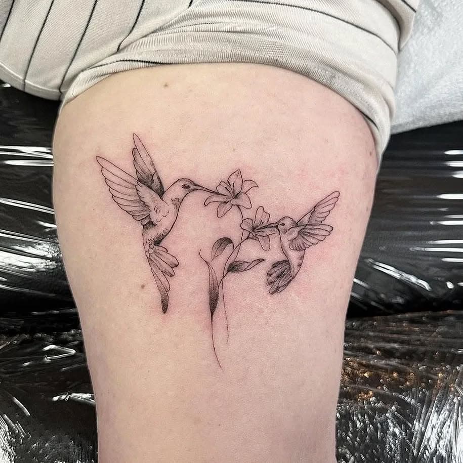 Check out this beautiful, elegant, and classy design by @mattkarnagetattoo that's perfect for the season. 
.
.
.
.
#fullmoon #fullmoontattoo #fullmoontattoony #piercings #tats #tattoo #tattoos #tattooing #tattooartist #tattoooftheday #tattooshop #professionaltattooartist #newrochelle #mountvernon #westchester #whiteplains #westchesterny #newyork #ny #nyc #yonkers #goliathneedles #finelinetattoo #hummingbird