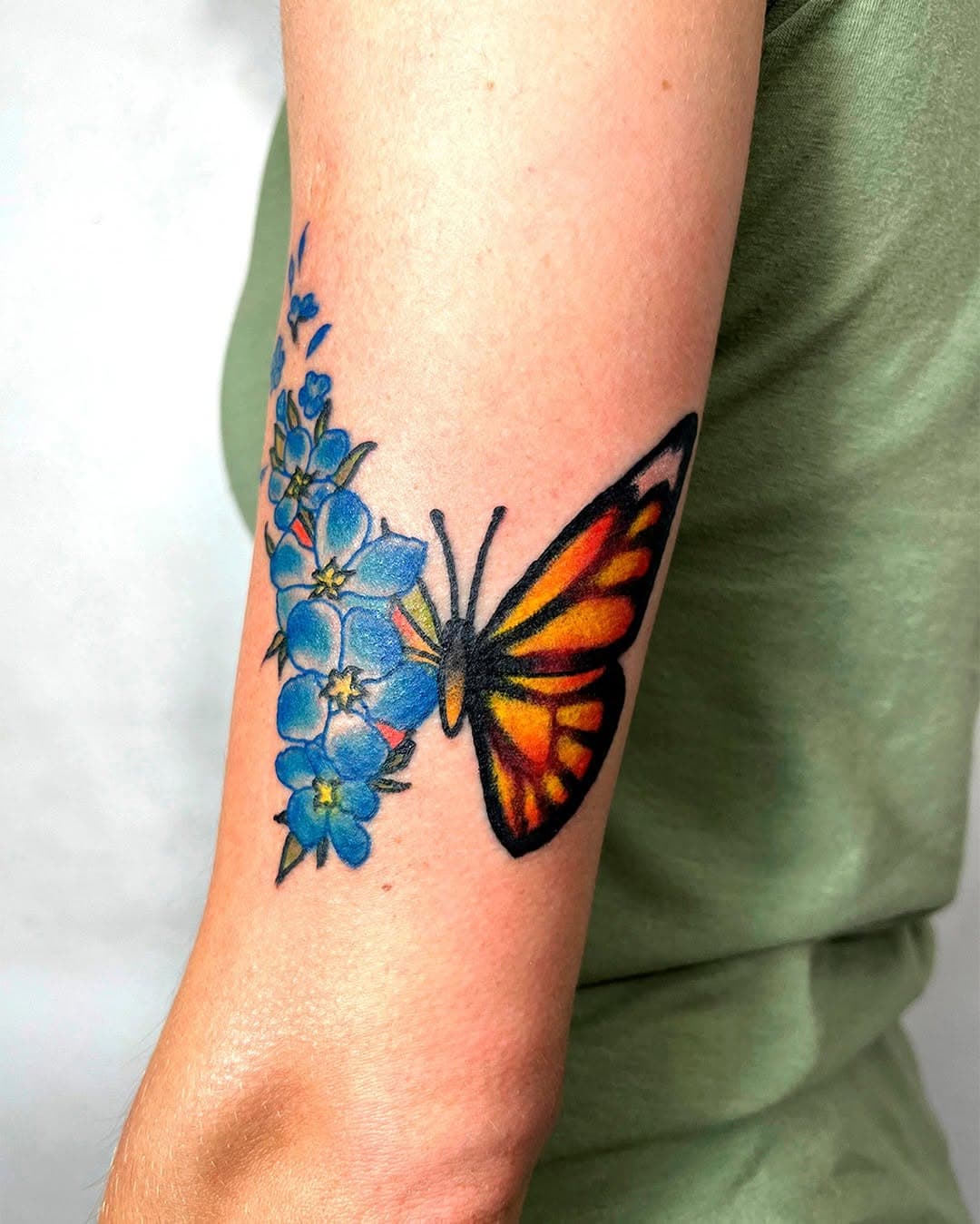 Tatuando en villa crespo #butterfly #mariposa #tattoomariposa #butterflytattoo #butterflytattoos #tattooart #tattooideas