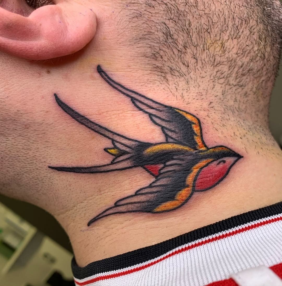 Done on Steve #colourtattoo #porvida #tattoo #tattoos #stockport #edgeley #manchester #stencilstuff #hondnaai #yamilab #elgatonegrotattoocare #ink #tattoostyle #saviourtattoosupplies #pennyblacktattoobutter #ink #tattooartist #tatuajes #tattooing #vuilhond #uktta #blacktraditional #booksneverclosed #valknutrotary