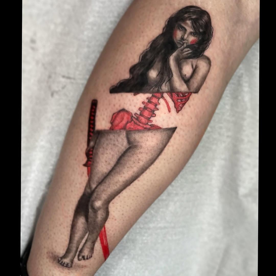 Chiquilla con katana para @bitajester muchísimas gracias preciosa!!!

#tttist #tt #blackandredtattoo #darkart #albacete #albacetetattoo #blackwork #realistictattoo #illustrationtattoo #art #tattoowoman