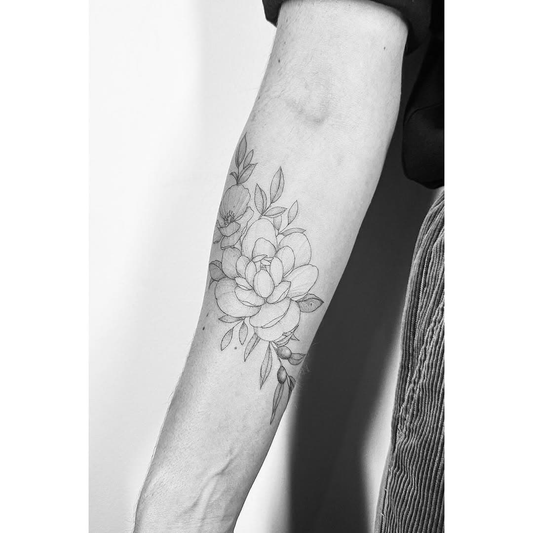 Voici une pivoine, un coquelicot et une branche d’Olivier. Le tout agrémenté de quelques feuilles 🍃 

Merci !

#fleurtattoo #tattooparis #floraltattooartist # #tatouageparis #tatouagefemme #tattooideas