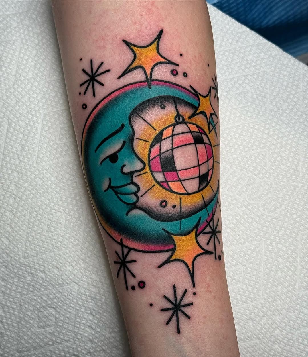 Had a lot of fun making this little disco ball for @nicoleliveoak @lakepointetattoo Thanks for always getting fun tattoos! You’re the best! 

I’d like to start doing more small single session tattoos. If you have an idea, big or small go fill out the super easy booking form that’s on my website and let’s make something rad! 

Made at @lakepointetattoo @lakepointetattoo @lakepointetattoo 
Book at craigbrocktattoo.com craigbrocktattoo.com craigbrocktattoo.com