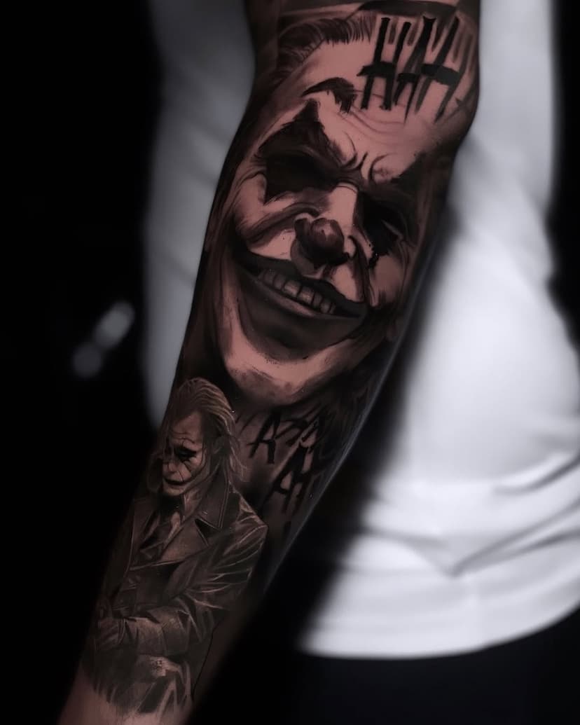 “Eu sou muito insano para te explicar e você é muito normal para me entender” -Joker.
.
Trabalho que tive a honra de fazer para o meu amigo Brian, agradecido pela confiança 🙏

#joker #tattoo #blackandgrey #artwork #inked #tattooartist #europetattooer #realismotattoo #coringa #joaquinphoenix #tattooers #inkdrawing #artgallery