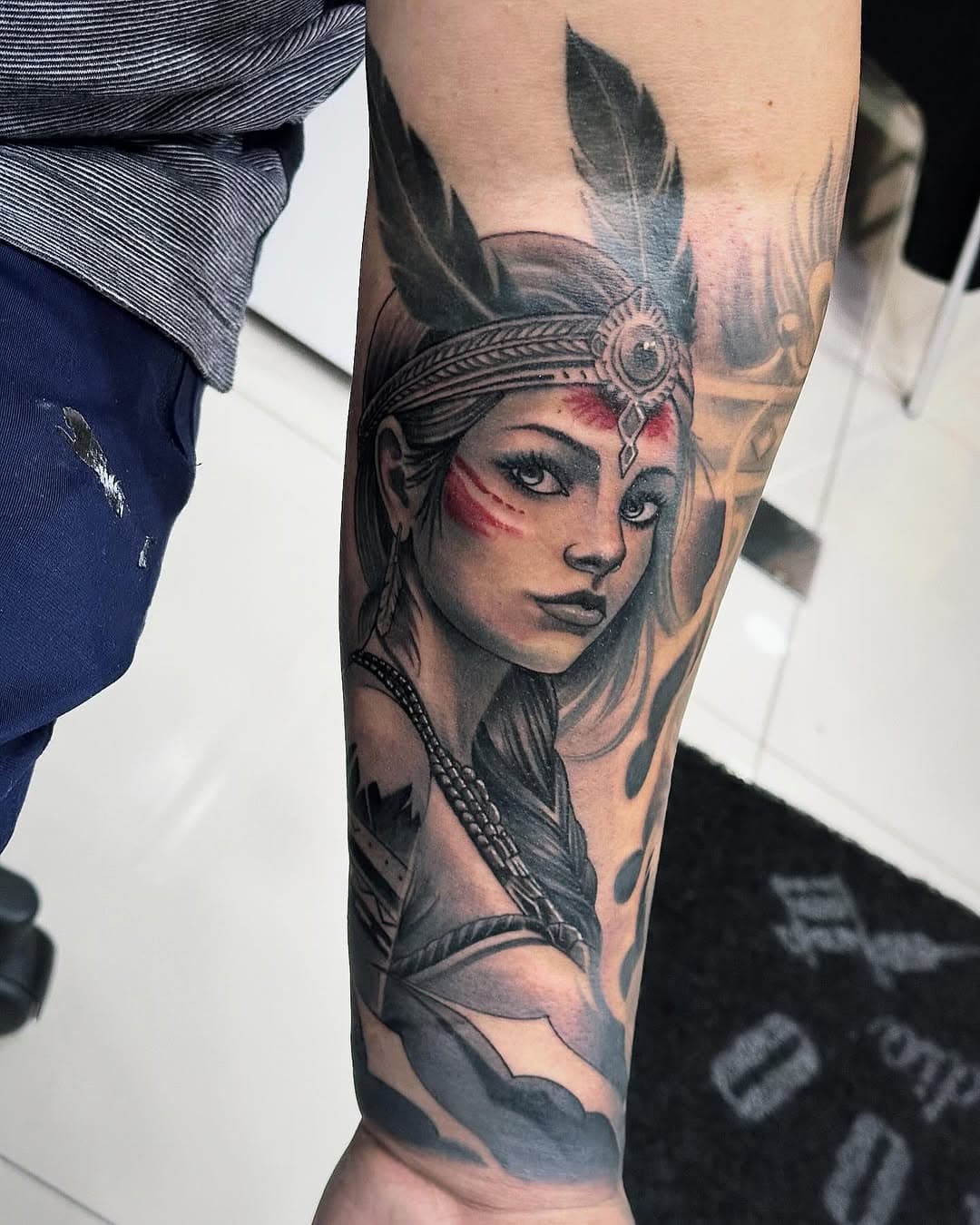 Trabalho realizado no cliente @lucas.viana.sep que aproveitou a promoção que fiz neste trabalho e saiu feliz da vida do studio @frare.ink , quero agradecer por ser um cliente das antigas Lucas obrigado irmão. E vou lançar mais trabalhos exclusivos pessoal . #thiagooliveira #tattoo #tattooart #tattooideas #tattooartist #tattoo2me #tattoos #tattoostyle #tattooing #tattooist #tattoolife #tattoodesign #tattoosleeve #tattooink #tattooflash #tattoorealistic #tattoosnob #tattooshop #tattoosociety #osascosp #bomdiamundo #osascoeregião #osascocentro #frareink