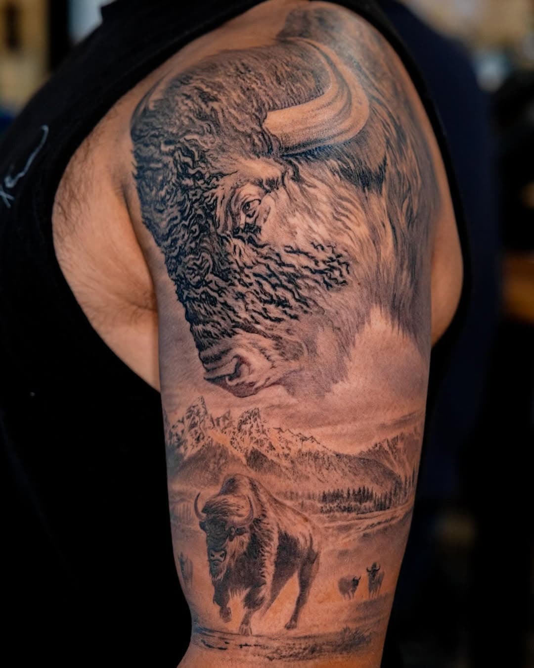 Moise came by so I could get some healed photos of the bison we completed recently. Thanks for the trust and sitting tough, pal 💪 
.
.
.
#bison #naturetattoo #sandiegotattooartist #bisontattoo #animaltattoo #blackandgreytattoo #blackandgrey #realism #realismtattoo #realistictattoo #bngtattoo #buffalo #buffalotattoo #halfsleeve