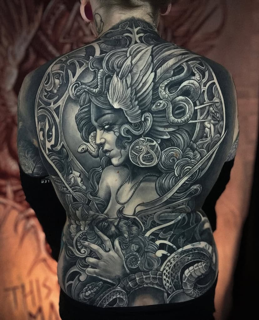 Our very own energy balls backpiece alllll healed up @spookylittledoodler 
I loved working on this backpiece, and I love how it turned out! I put up a reel a few posts back explaining the story and how long everything took!
Done using @quantumtattooinks 
#quantuminks 
#mythologytattoos #backpiecetattoo #medusatattoo