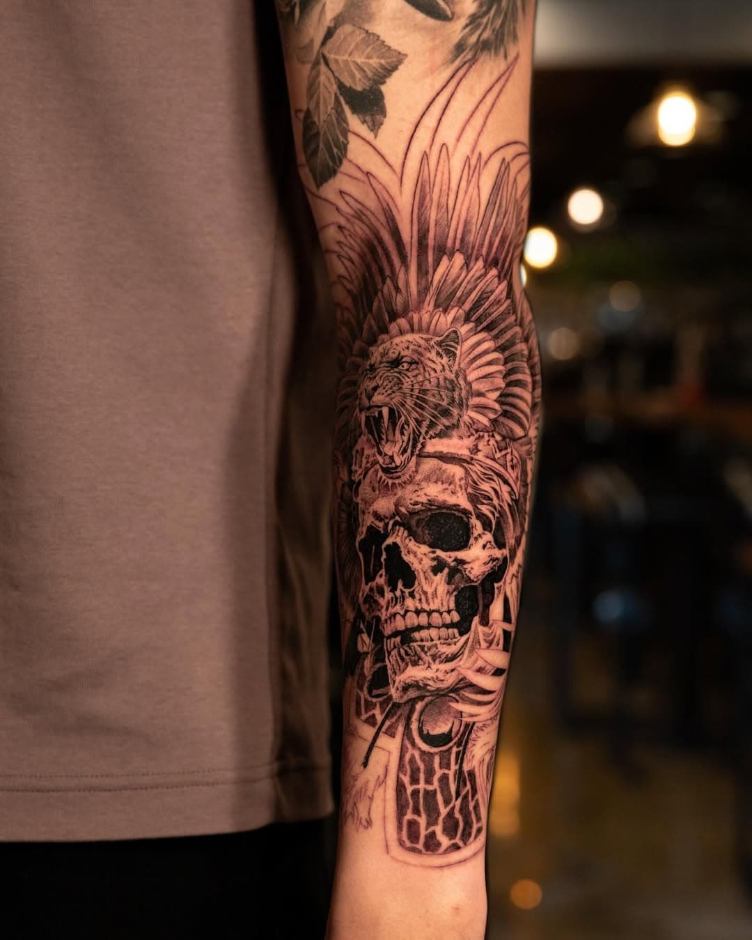 Off to a great start with this new piece for Gerardo. Looking forward to finishing up on our next session! Thanks as always for sitting tough champ 💪 
.
.
.
#blackandgreytattoo #skulltattoo #realismtattoo #realistictattoo #sandiegotattooartist #bngtattoo #jaguartattoo #headdress