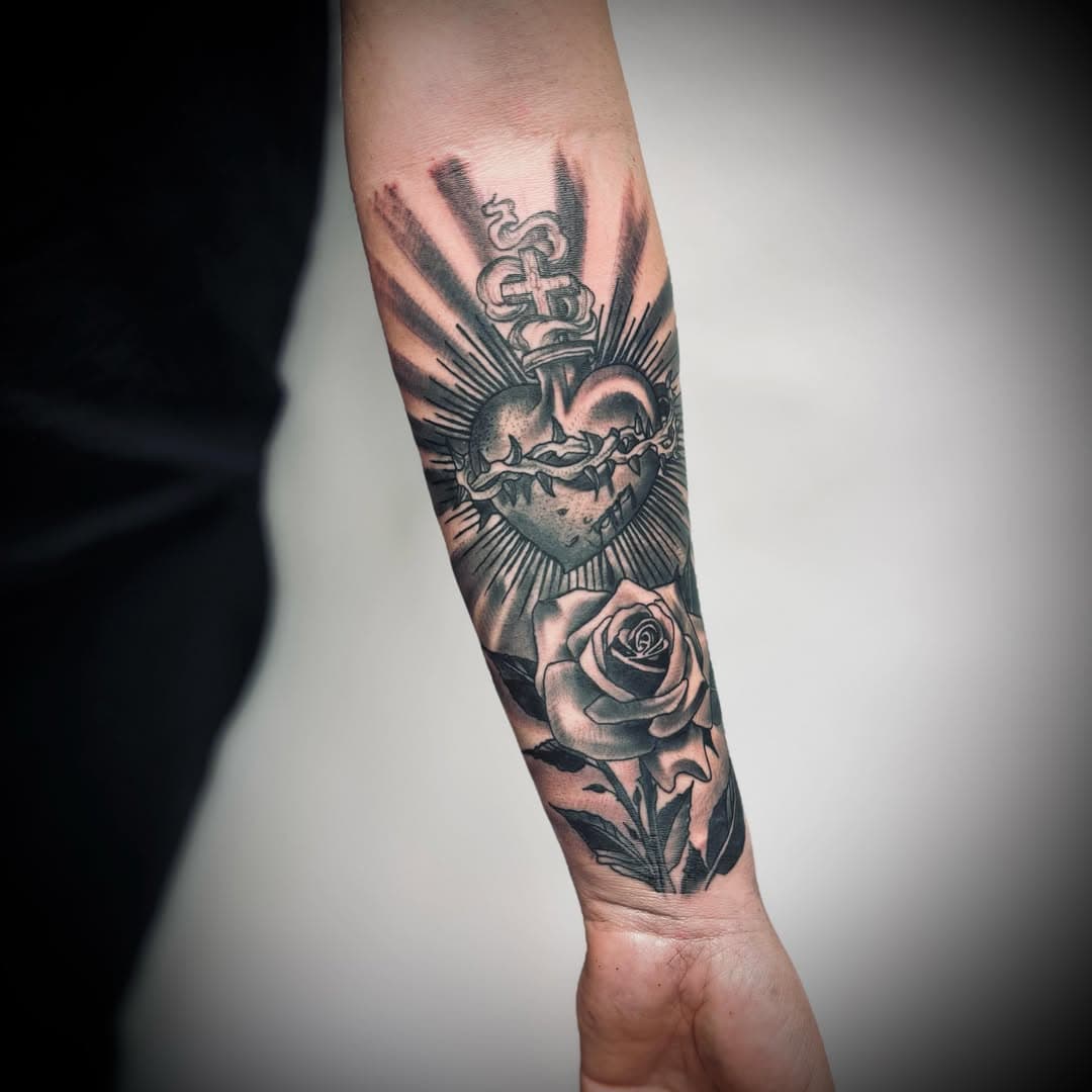 🌑🌑NEW SLEEVE IN PROGRESS🌑🌑
Wir vergeben noch ein paar Termine für Mai und Juni😎🤘🏼Meldet Euch sehr gerne!
Terminvergabe unter:
mail@inkindustries.de
WhatsApp: 01702482981
❤️

#tattoo #tattoos #ink #inked #art #tattooartist #tattooart #tattooed #tattoolife #tattooideas #love #artist #blackwork #instagood #tattoodesign #lohmar #tattooing #tattooist #blackandgreytattoo #tattooink #chicano #instagram #rose #tattoostyle #photography #drawing #siegburg #tattooer #traditionaltattoo #tattoogirl