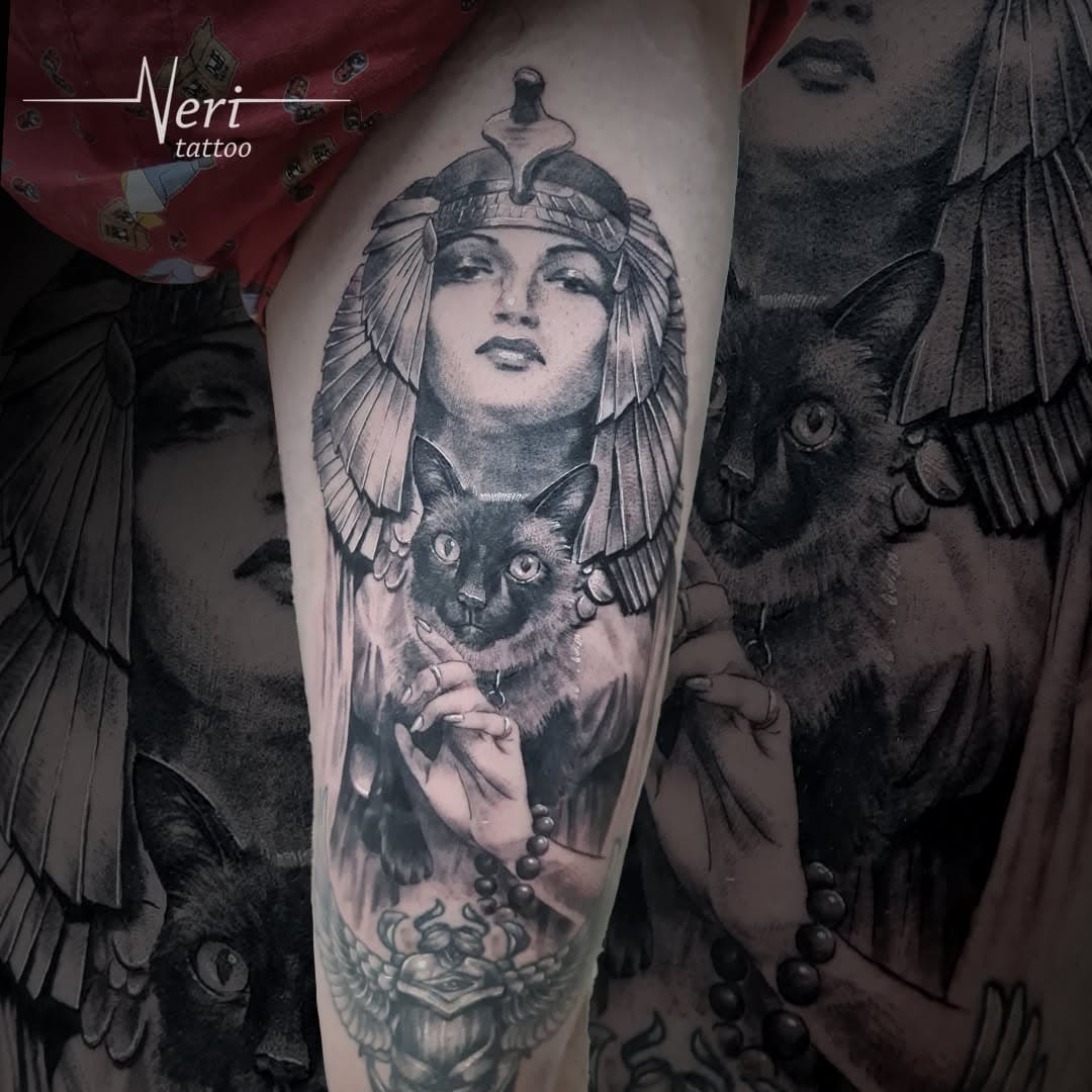 PT/EN

Tatuagem feita para um grande fã do Egito. Cleópatra segurando o gatinho de meu cliente. Obrigado mais uma vez pela confiança. 
Orçamentos sem compromissos e agendamentos via Direct ou WhatsApp (link na bio).

***

Tattoo made for a big Egypt fan. Cleopatra holding my client's kitten. Thanks again for your trust.
Free quotes and appointments via Direct or WhatsApp (link in the bio).

#tattoo #tattooideas #tattooartist #tattoo  #neritattoo #blackwork #blackworktattoo  #tatuagem #tatuagemporto #portotatuagem #portocity❤ #portotattoo #egypttattoo #cleopatratattoo #cattattoo