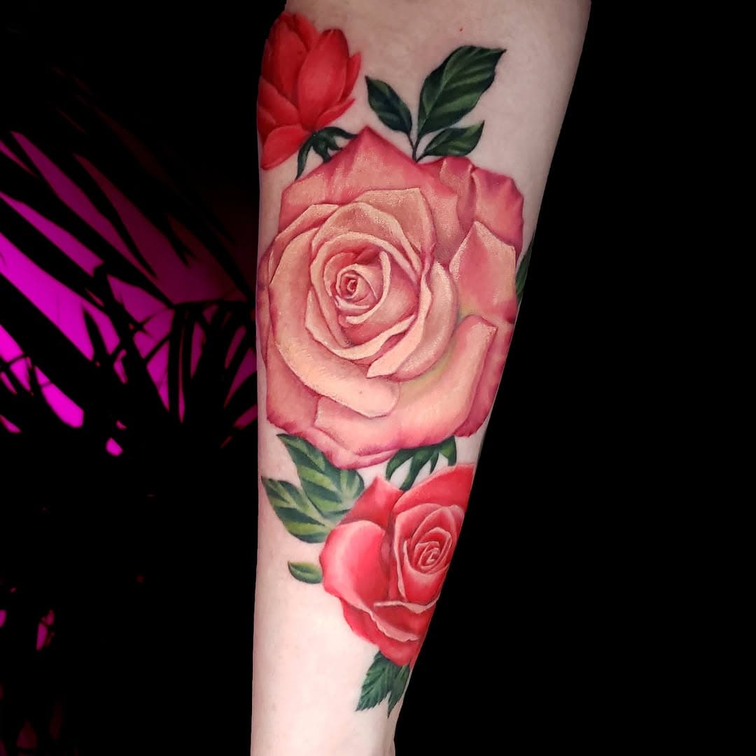 Here's this forearm rose tattoo after we did a touch up on it. 
🌹🌹🌹🌹🌹🌹
to book something similar, just send me an email
🌹🌹🌹🌹🌹🌹

 #dallastattoos #texastattoos #dfwtattoos #dfwtattooartist #texasink #dallastattooartist #dfwtattoo #texastattooartist #dallastattoo #floraltattoo #texastattoo  #floralart #floraltattoo #floraltattoos #floraltattooideas #floraltattoodesign  #rosetattoo #rosetattoos #rosetattoos_ #rosetattoo🌹 #rosetattooart