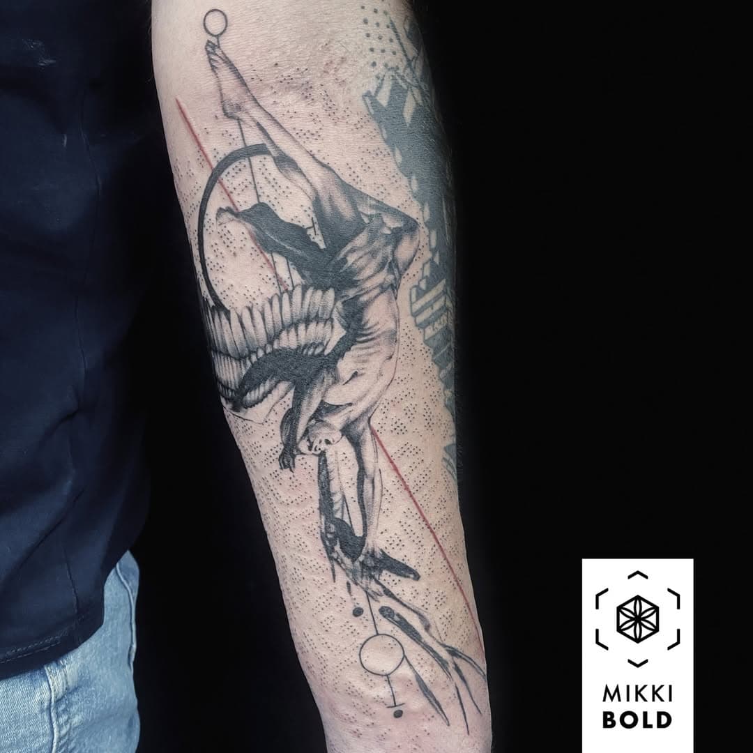 Le retour de Joseph • Réalisé avec / Done with @vladbladirons @piranhatattoosupplies & @forgedbymeta .⁠
• Renseignements et prise de rendez-vous via www.obscurum-ink.com / Booking on www.obscurum-ink.com⁠
#mikkibold #obscurumink #rouen #rouentattoo #tattoo #tatouage #vladblad #vladbladirons #vbiproteam #geometrictattoo #abstracttattoo #tattoos #tattooart #picoftheday