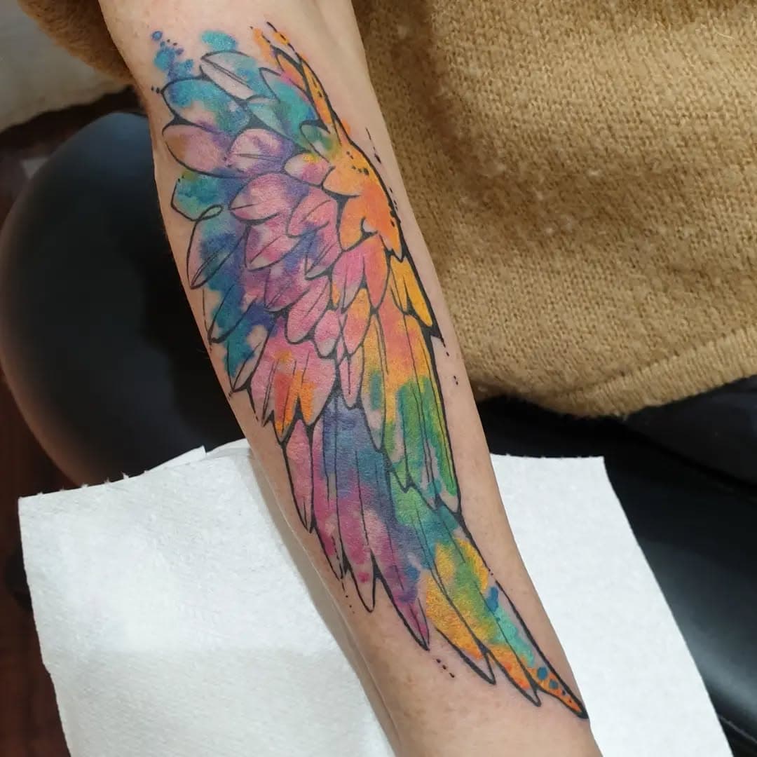 Do you ever feel like you're just winging it?
#watercolourtattoo #wingtattoo #inkyswallows