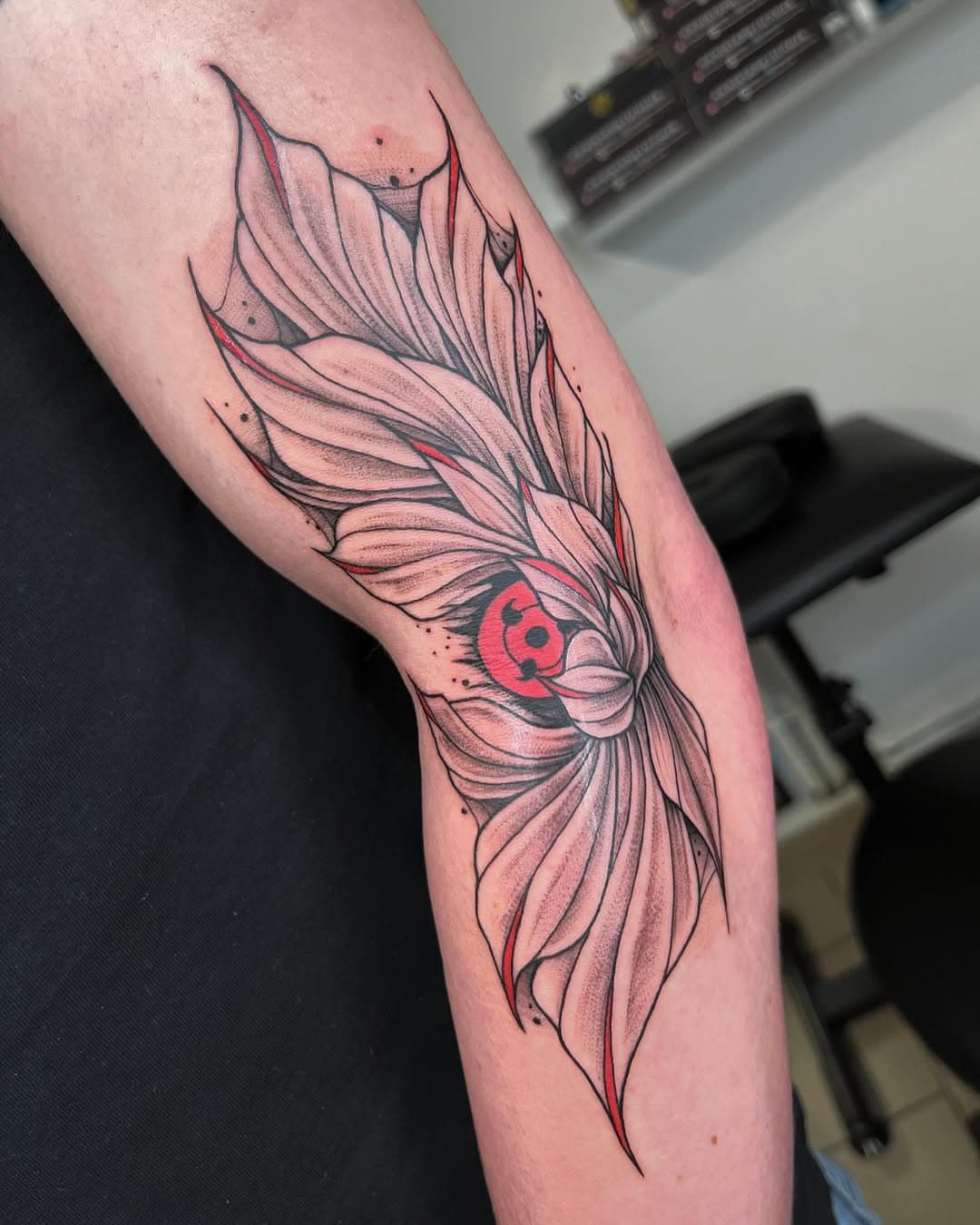 👁️🥷
-
-
#tattoo #sharingan #sharingantattoo #sharingart #sasuke #sasuketattoo #japan #anime #manga #uchiha #naruto #tattoomanga #flowertattoo #flowertattoos #flashtattoo #tatouage #ink #inked #inktattoo #redtattoo #drawing #draw