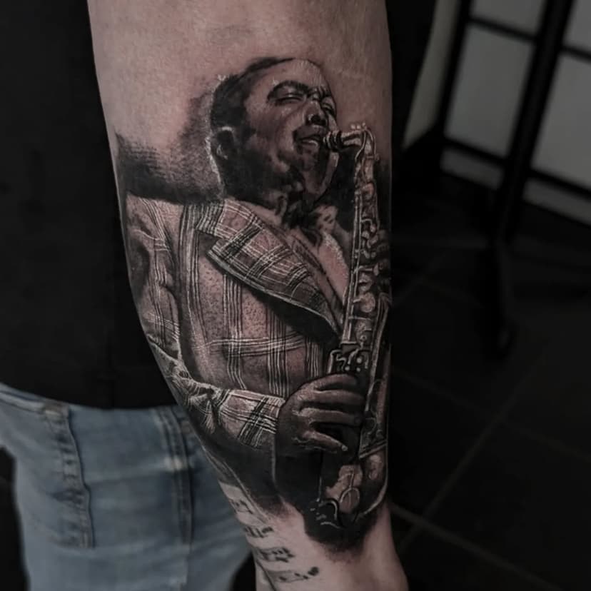 Some jazzy mood lately...Super enjoyed doing this theme. Musicians, artists, scientists, people who changed the course of human civilisation to better at some point. #jazz #jamsessiontattoo #armtattoo #blackandgreytattoo #malmötatuering #malmötattoo #tatueraremalmö #malmöjazz #lundtatuering #tatueringlund #skånetatuering #sverigetatuering #huslebutterdeluxe #cheyennetattooequipment #nordictattoosupplies