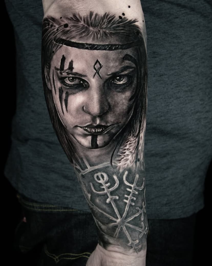 #vikings #vikinglife #vikingart #vikingtattoo #valkyrie #valkyrietattoo #tattoo #nordictattoo #nordicart #portraittattoo #warriorart